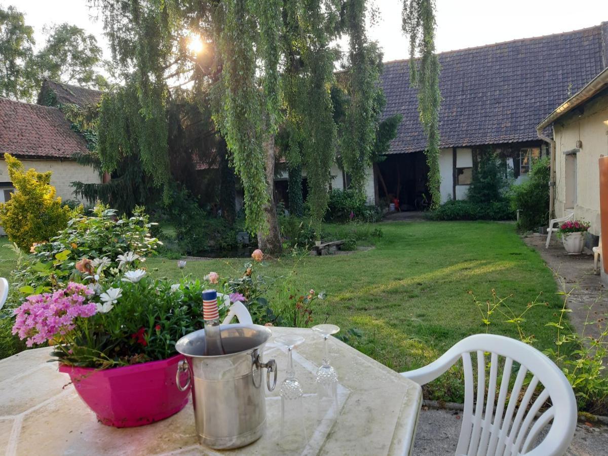 Le Domaine Des Anges Guest House Wavrans-sur-l'Aa Екстериор снимка